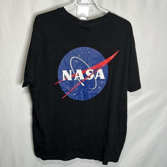NASA shirt - Picture 3 of 3
